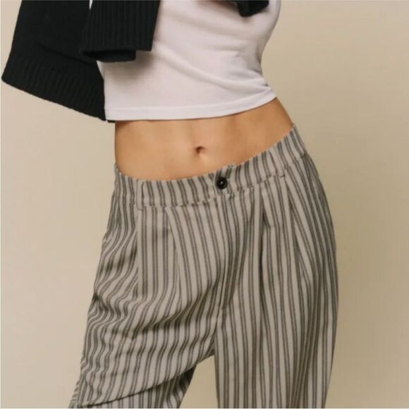 NEW Reformation Mason Pant in Slate Stripe - Picture 7 of 12